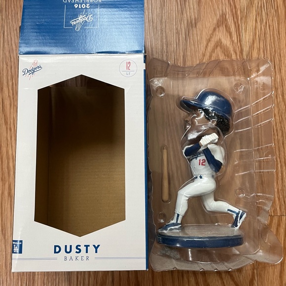 Bobblehead - Picture 7 of 15